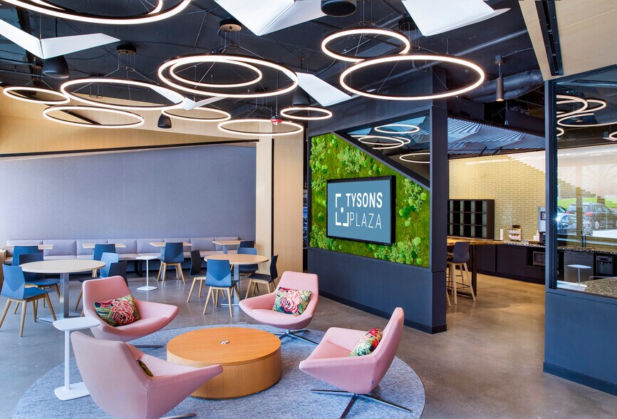 More Photos Of 1410 Spring Hill Rd, McLean Office For Lease