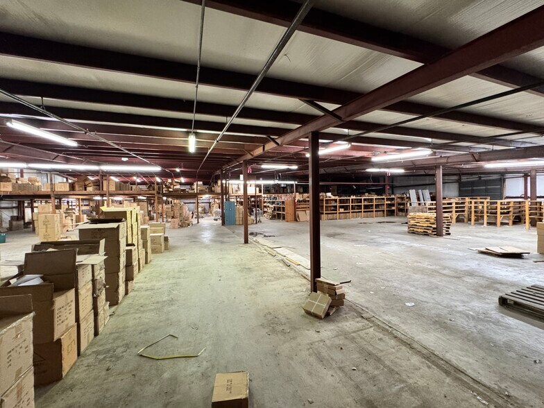 More Photos Of 8769 Dayton Pike, Soddy Daisy Warehouse For Sale