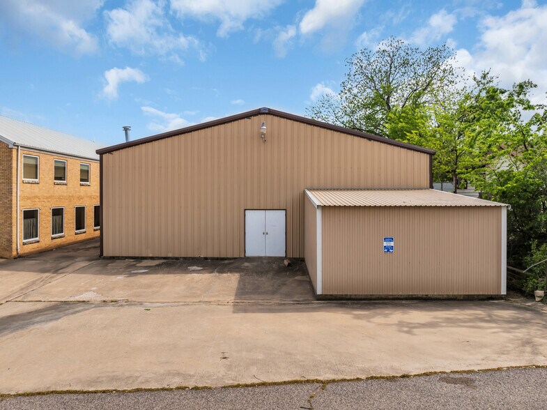 More Photos Of 727 4th St, Healdton Specialty For Sale