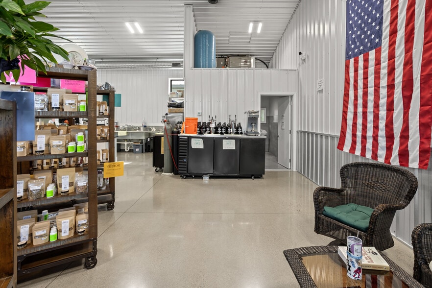 More Photos Of 5498 51st Ave S, Fargo General Retail For Sale
