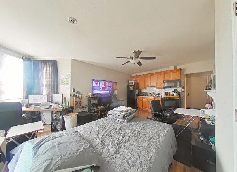 More Photos Of 5900 Market St, Philadelphia Storefront Retail Residential For Sale