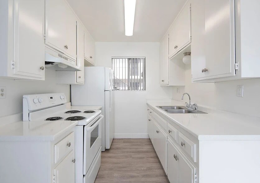 More Photos Of 274 Twin Oaks Ave, Chula Vista Apartments For Sale