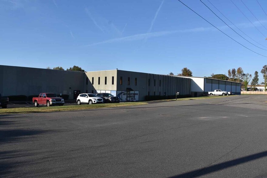 Primary Photo Of 141 Robins St, Lowell Manufacturing For Lease