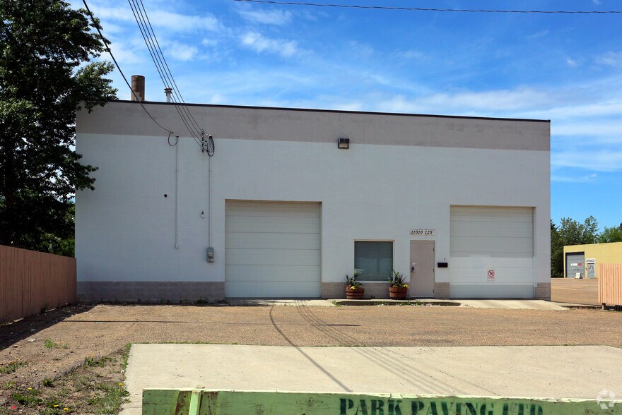 More Photos Of 11010 111th Ave NW, Edmonton Warehouse For Lease