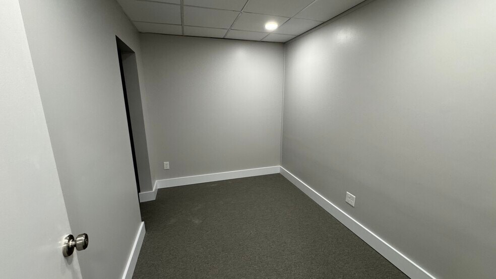 More Photos Of 210 Prospect Ave, Phillipsburg Office For Sale