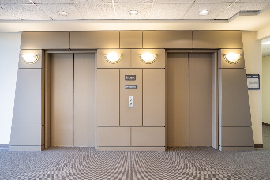 More Photos Of 2000 10th Ave, Columbus Medical For Lease