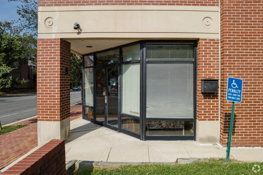 More Photos Of 1429 Duke St, Alexandria Medical For Lease