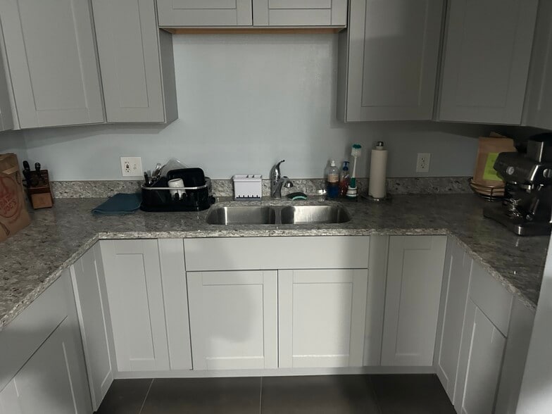 More Photos Of 2785 N Lamb Blvd, Las Vegas Warehouse For Sale