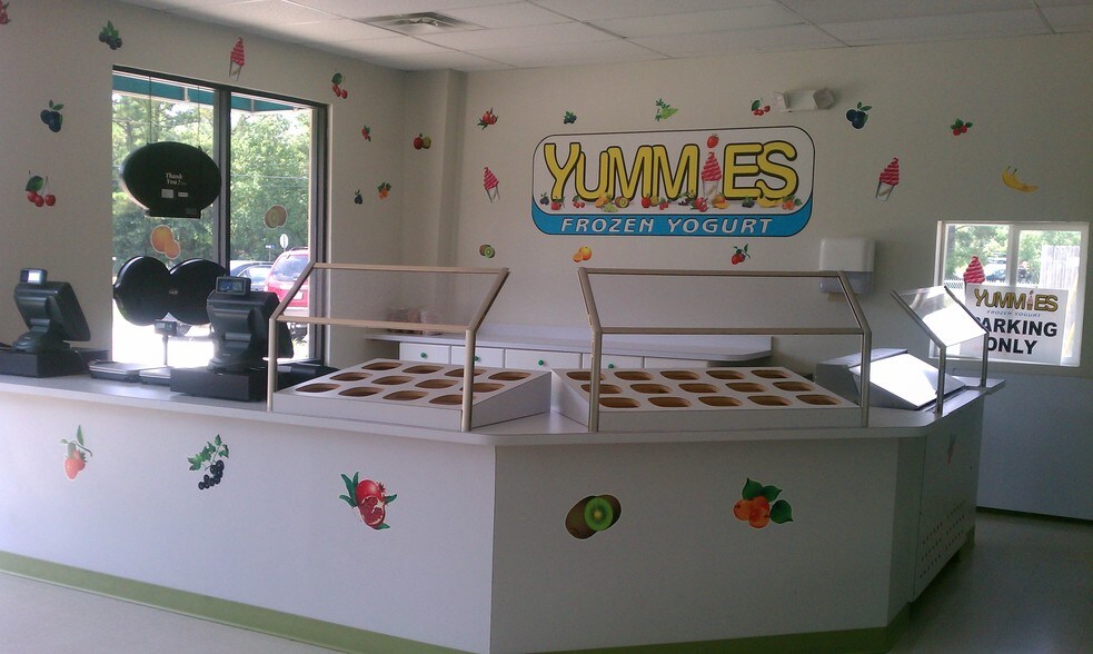 More Photos Of 2060 W Gause Blvd, Slidell General Retail For Lease