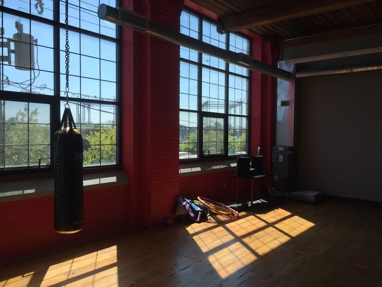 More Photos Of 3800 Jasper St, Philadelphia Service For Lease