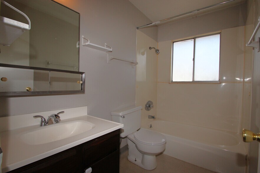 More Photos Of 1322 Arch St, Colorado Springs Apartments For Sale