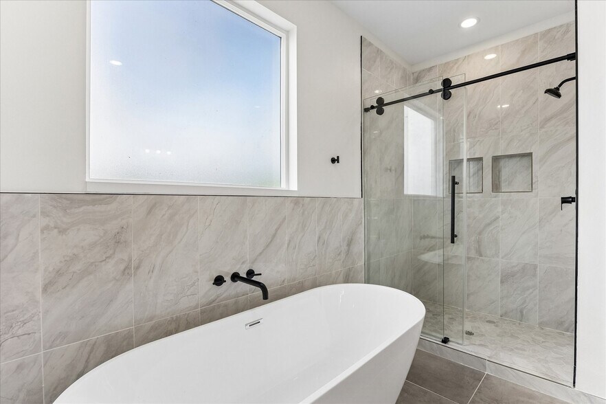 More Photos Of 5106 Ricky St, Houston Specialty For Sale