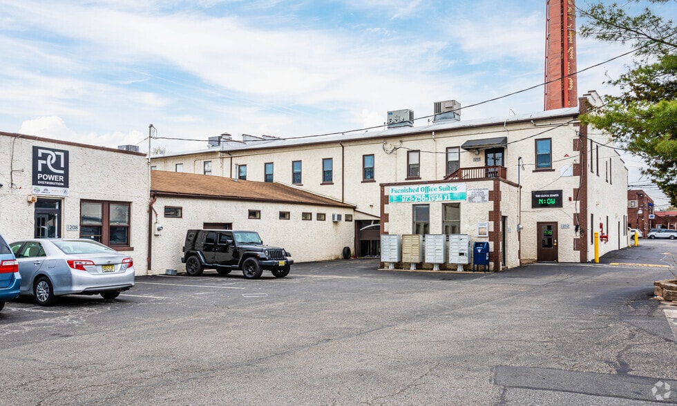 More Photos Of 86 Lackawanna Ave, Woodland Park Warehouse For Lease