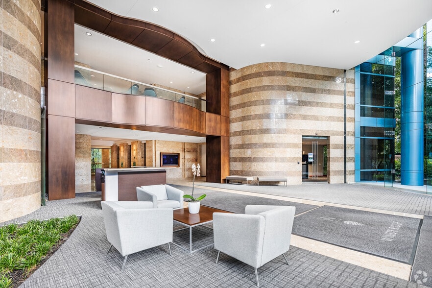 More Photos Of 2500 Windy Ridge Pky SE, Atlanta Office For Lease