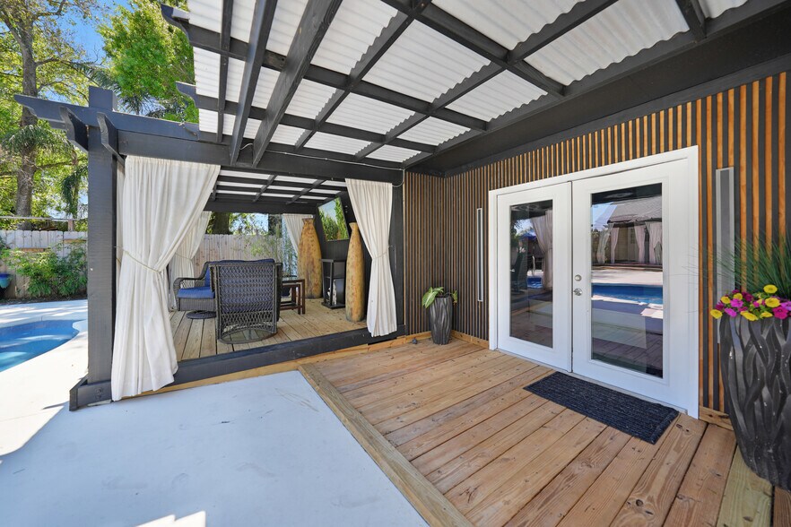 More Photos Of 2461 SW Highway 17, Arcadia Warehouse For Sale