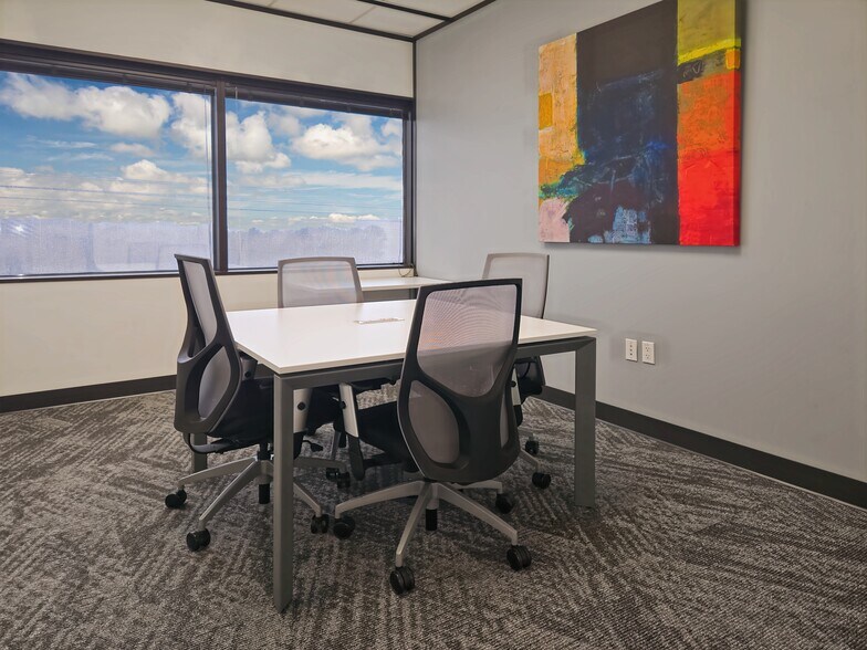 More Photos Of 3663 N Sam Houston Pky E, Houston Coworking Space