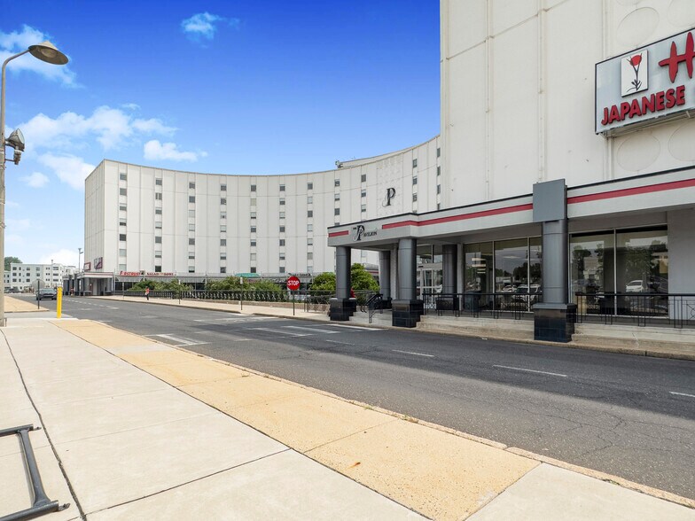 More Photos Of 261 Old York Rd, Jenkintown Medical For Lease