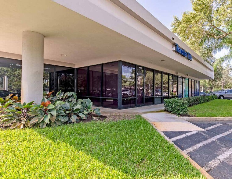 More Photos Of 9900 Stirling Rd, Cooper City Unknown For Lease