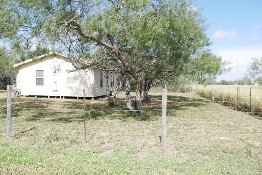 More Photos Of 346 E County Road 2295, Riviera Land For Sale
