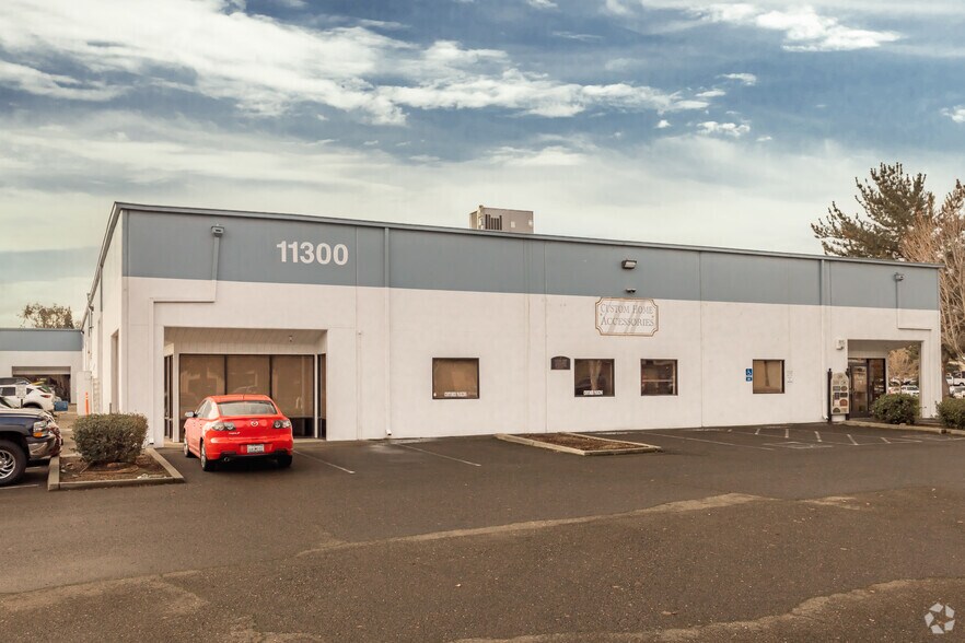 More Photos Of 11300 Trade Center Dr, Rancho Cordova Warehouse For Lease