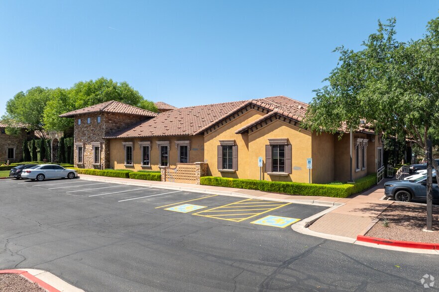 Primary Photo Of 890 W Elliot Rd, Gilbert Office For Lease