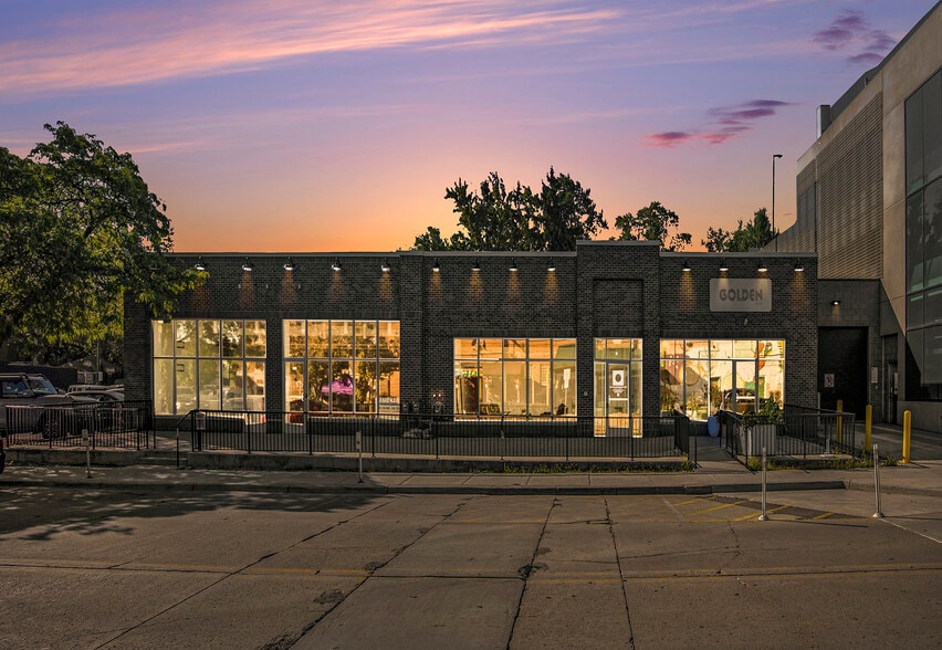 More Photos Of 209-215 W Troy St, Ferndale Storefront Retail Office For Lease