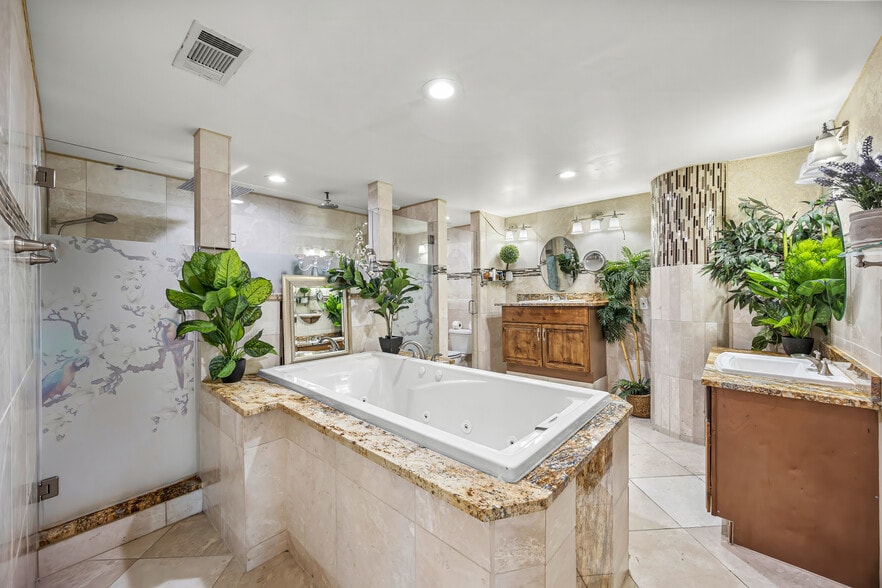 More Photos Of 4015 Luell St, Houston Specialty For Sale