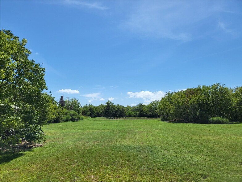 More Photos Of 333 24th St, San Leon Land For Sale