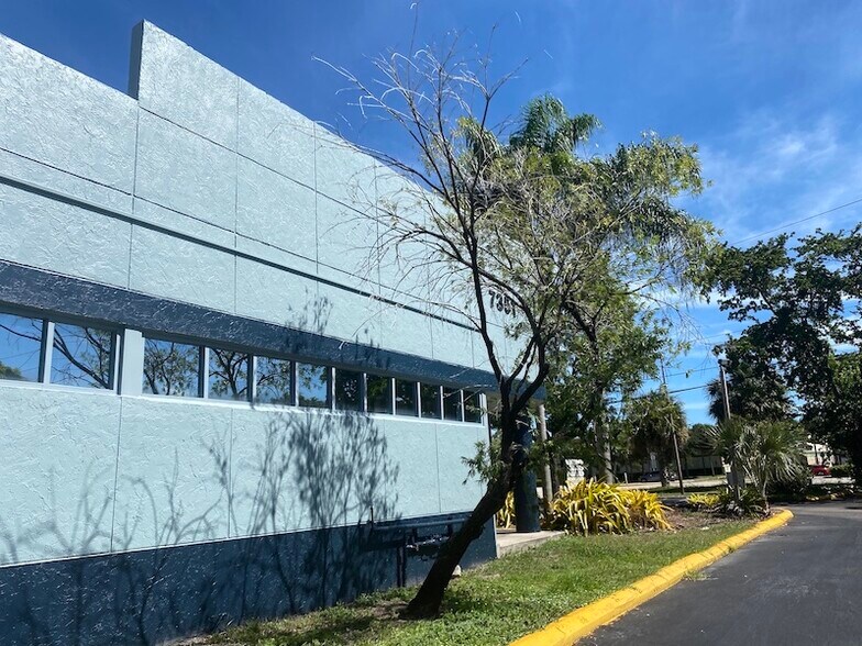 More Photos Of 7351 W Oakland Park Blvd, Fort Lauderdale Office For Sale