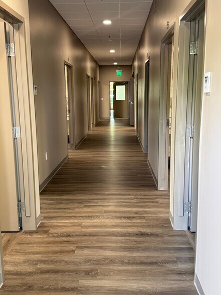 More Photos Of 5234 Little Rd, New Port Richey Medical For Lease