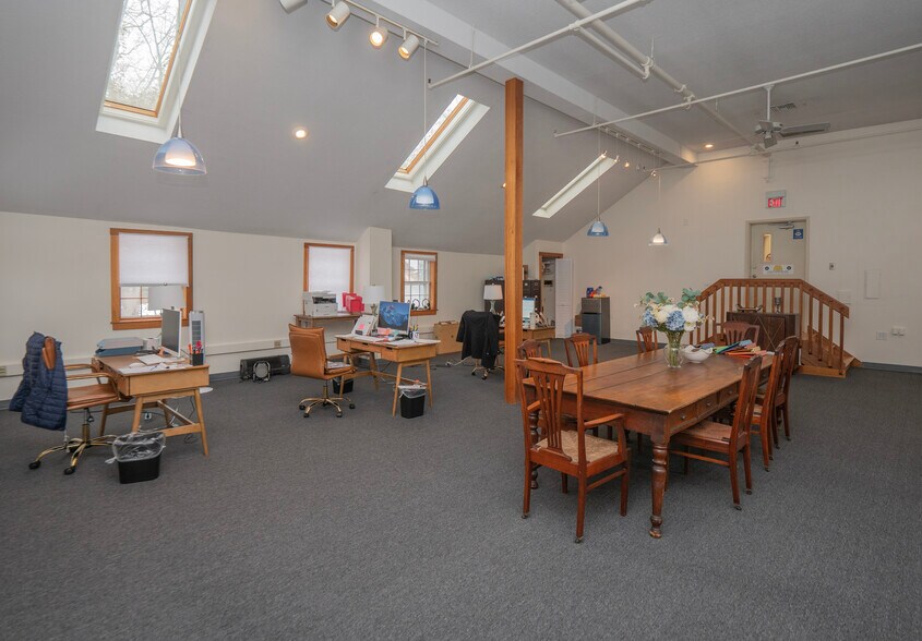 More Photos Of 28 Pelham St, Newport Office For Sale