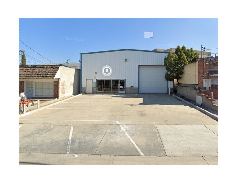More Photos Of 8185 Center St, La Mesa Warehouse For Lease
