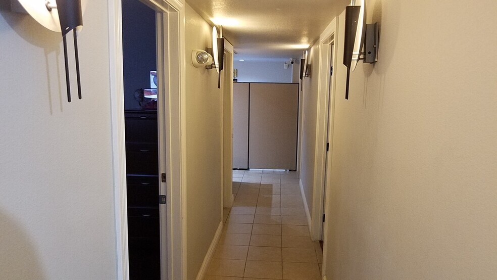 More Photos Of 1380 E Sahara Ave, Las Vegas Medical For Sale