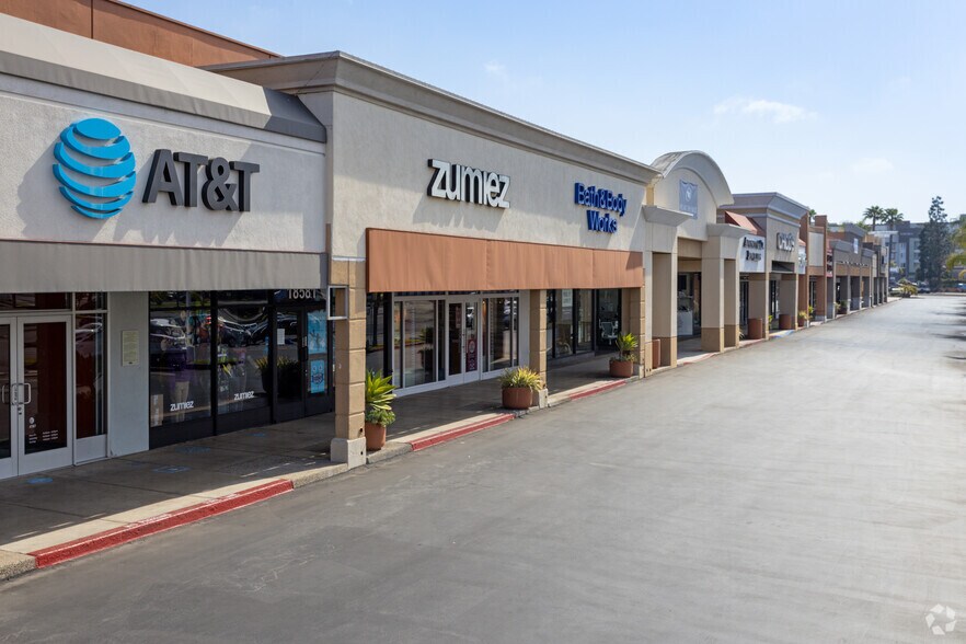 More Photos Of 18501-18687 Main St, Huntington Beach Unknown For Lease