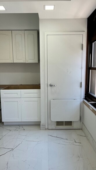 More Photos Of 333 Washington St, Boston Office For Sale