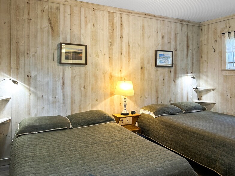 More Photos Of 11481 Main St, Honor Hotel For Sale