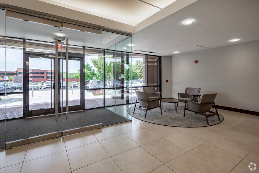 More Photos Of 5310 Maryland Way, Brentwood Office For Lease