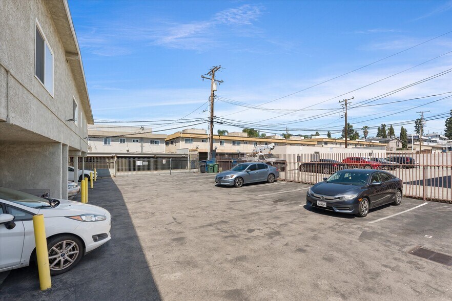 More Photos Of 9910 S Village Dr, Inglewood Apartments For Sale