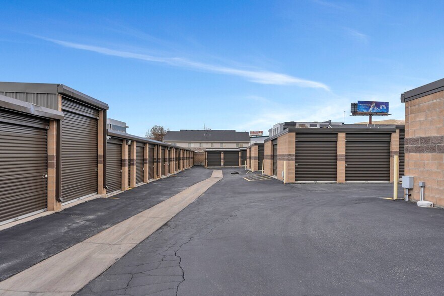 More Photos Of 4285 Thanksgiving Way, Lehi Self Storage For Sale