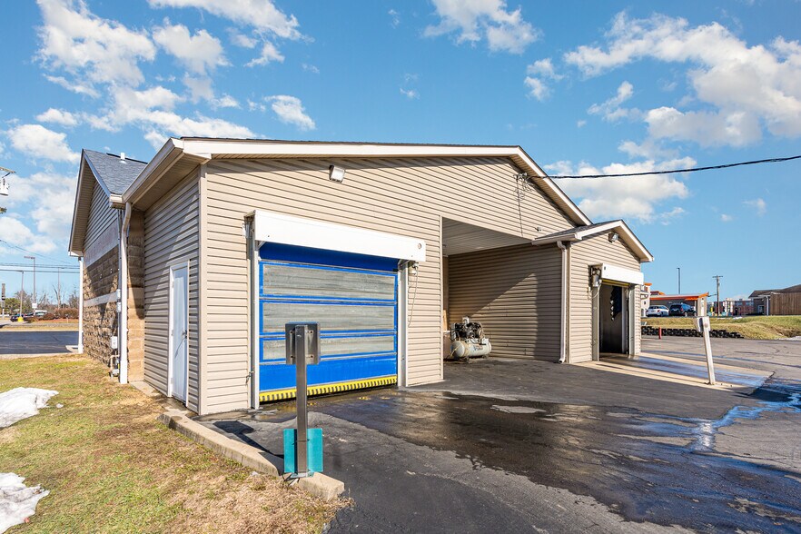 More Photos Of 1012 Hospital Dr, Batavia Carwash For Sale