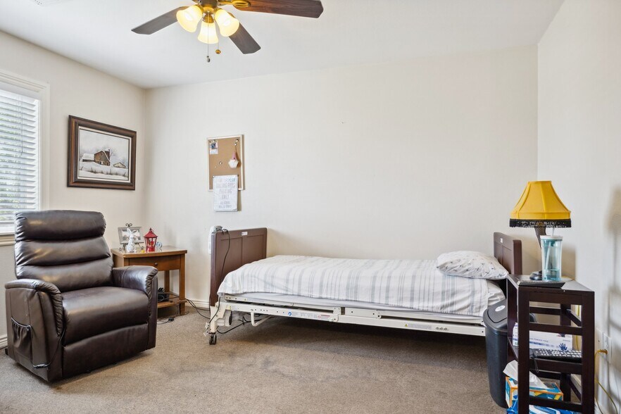 More Photos Of 8333 E Quarterline Rd, Mesa Assisted Living For Sale