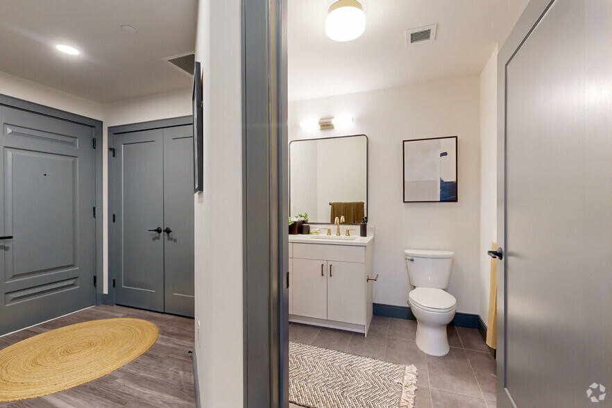 More Photos Of 435 N Broad St, Philadelphia Apartments For Lease