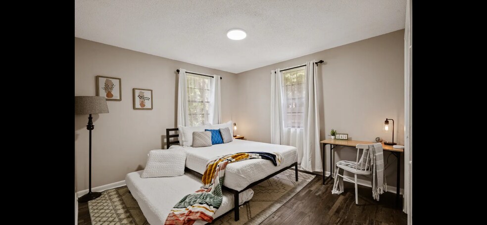 More Photos Of 2001 N 61st Ave, Pensacola Apartments For Sale