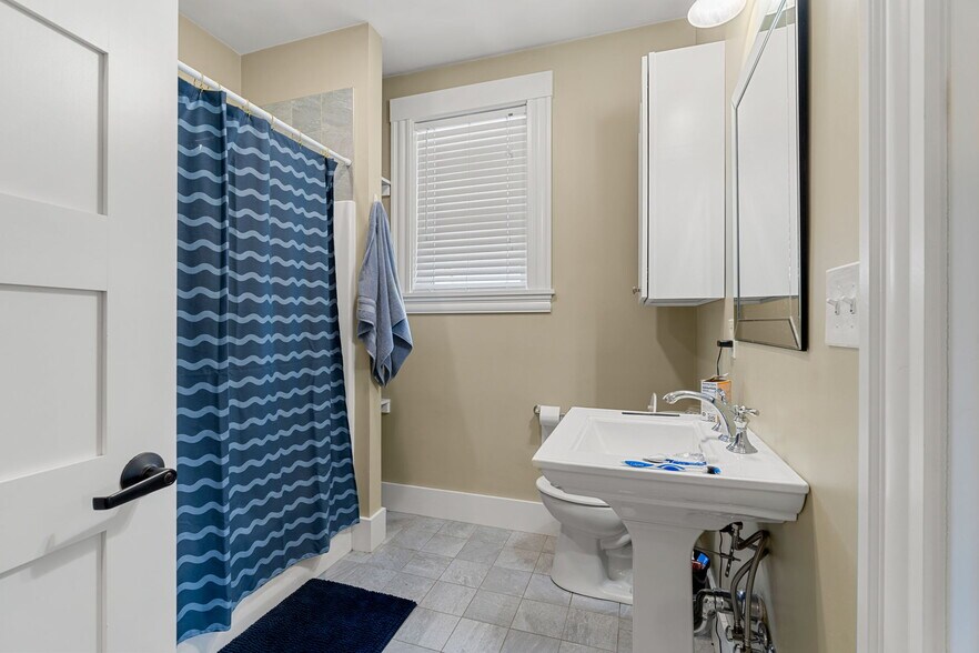 More Photos Of 1149 Middlesex St, Lowell Apartments For Sale