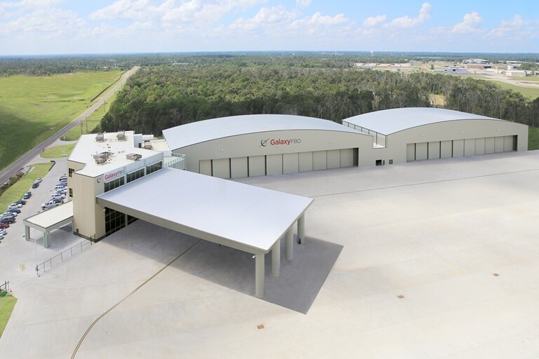 Primary Photo Of 2971 Hawthorne Dr, Conroe Airplane Hangar For Lease