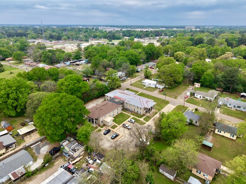 More Photos Of 511 Blake St, Texarkana Apartments For Sale