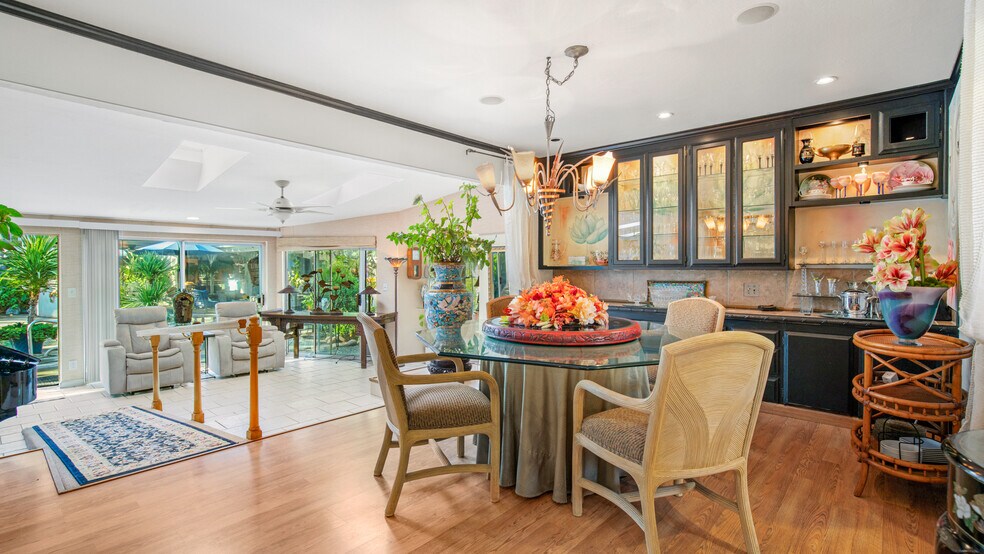 More Photos Of 1403 Rowena Way, Sacramento Specialty For Sale