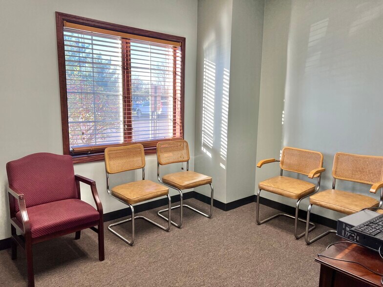More Photos Of 900-950 W Il Route 22, Lake Zurich Medical For Sale