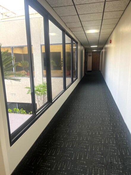 More Photos Of 14900 Ventura Blvd, Sherman Oaks Office For Lease