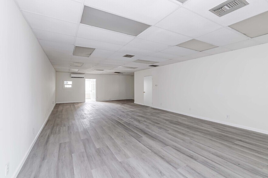 More Photos Of 830 S Hoover St, Los Angeles Storefront Retail Office For Sale